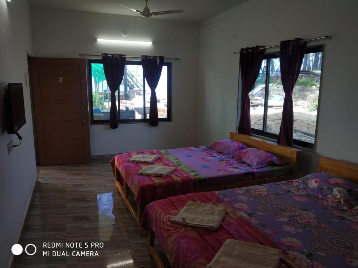 Vengurla Sam & San Beach Resort المظهر الخارجي الصورة