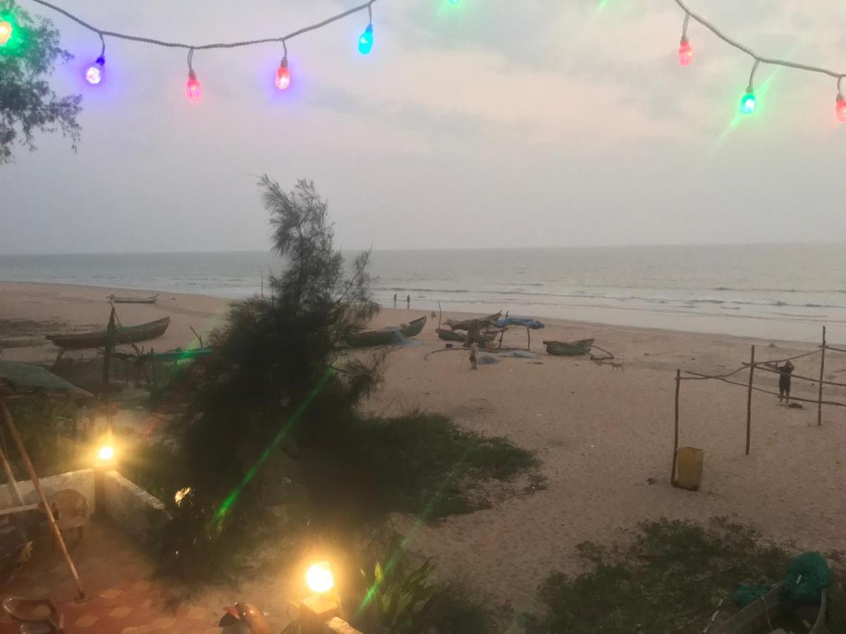 Vengurla Sam & San Beach Resort المظهر الخارجي الصورة